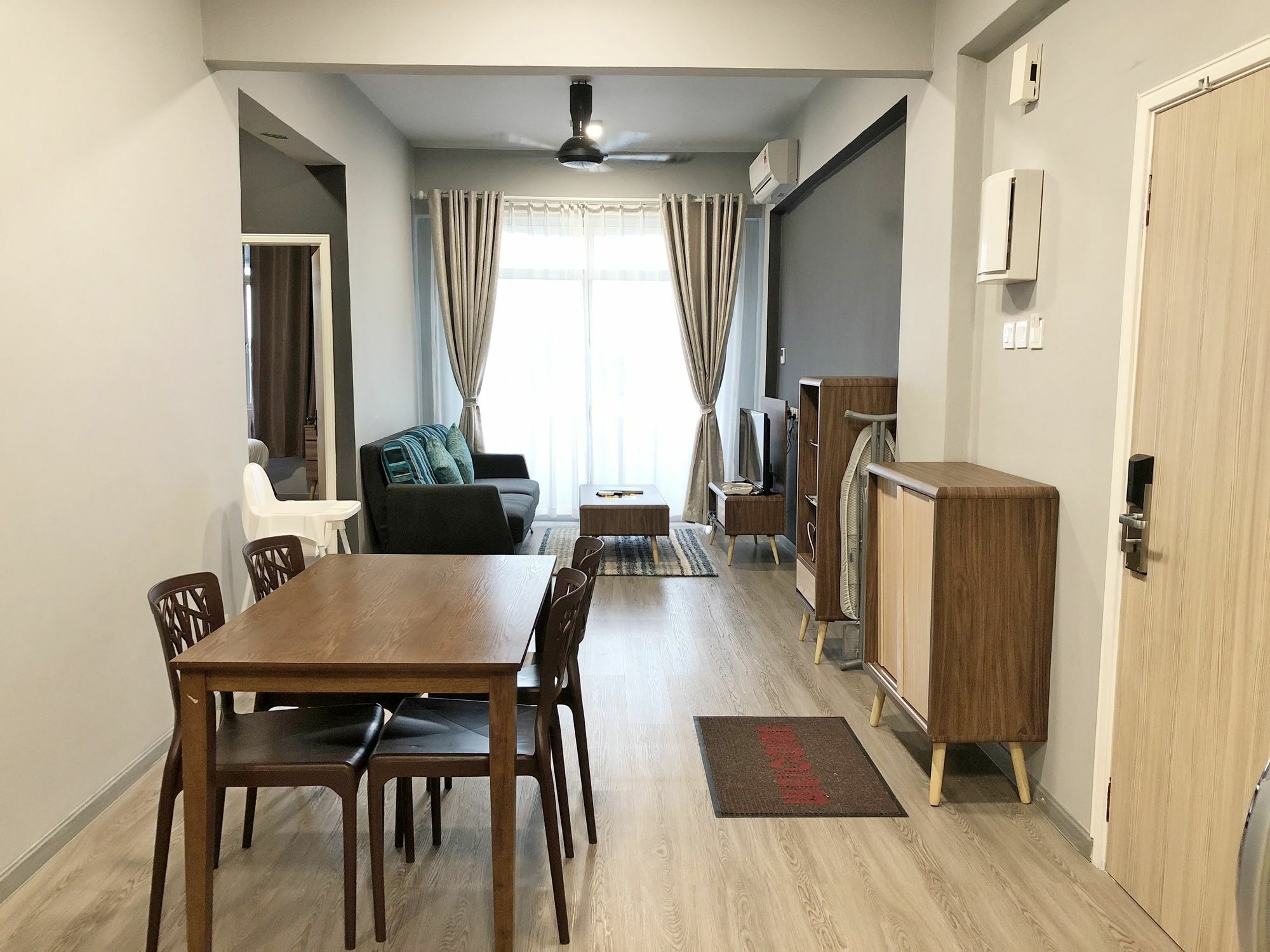 Seaview Apartment Kuah Eksteriør billede